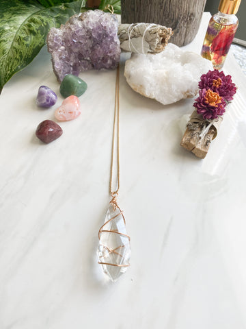 Tear drop crystal pendant necklace